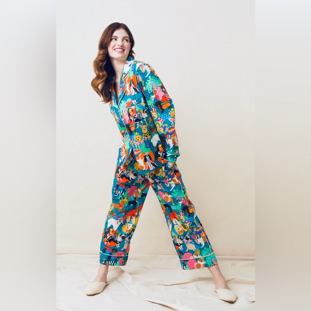 Karen Mabon women’s fancy dress dogs pajama set Small